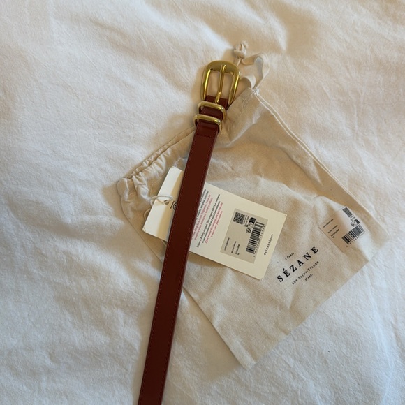 Livie Belt - Picture 5 of 8